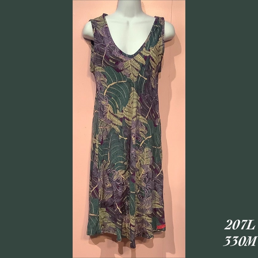 207LX - 330M - Relaxed fit pocket dress plus size